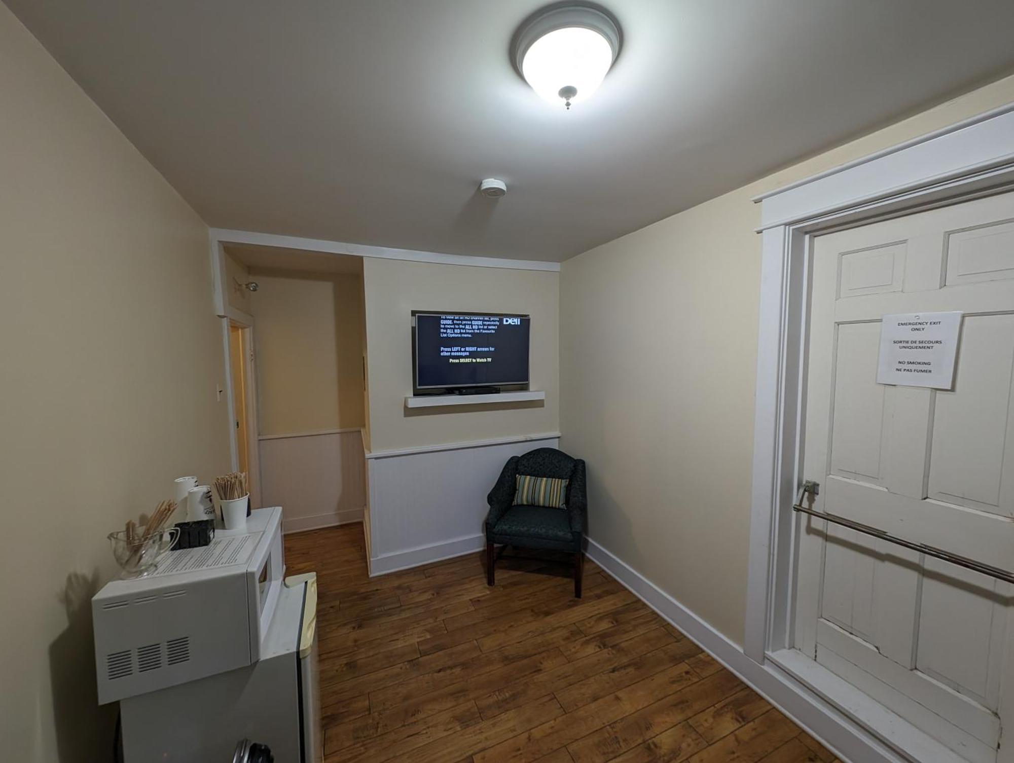 Pine Lodge Бристол Экстерьер фото